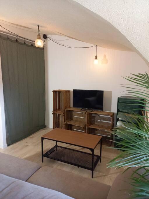 Appartement Le Studio De Diane - Terrasse Et Parking - à Montboucher-sur-Jabron Extérieur photo